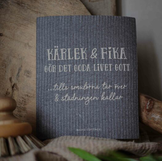 Disktrasa Kärlek & Fika, från Majas lyktor säljs till förmån för Barncancerfonden